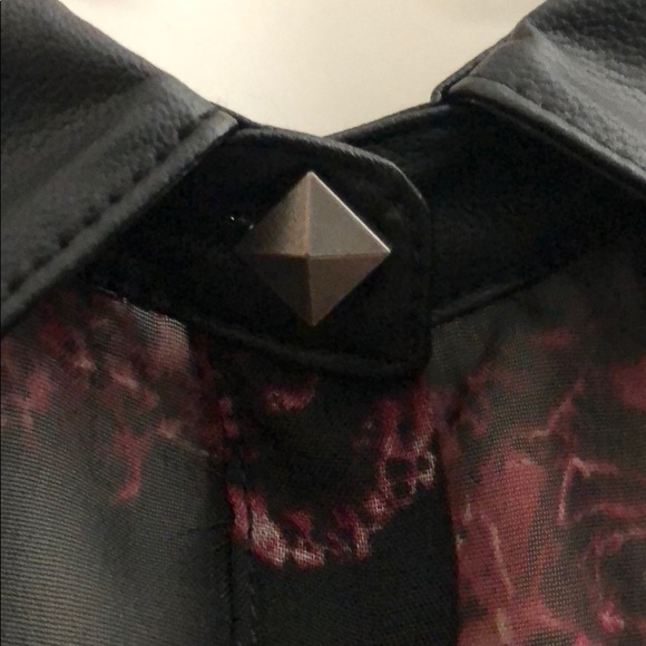 Super Fun and Edgy Sheer Top - Picture 7 of 7